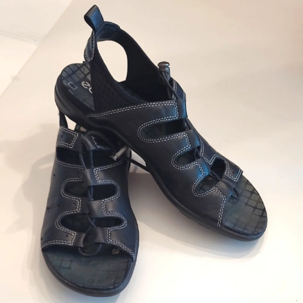 Ecco comfortable athletic